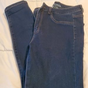 WILD FABLE | SIZE 10 | EUC | HIGH RISE SKINNY